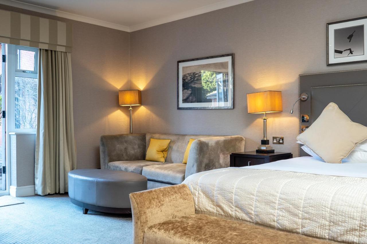 Foxhills Hotell Ottershaw Exteriör bild