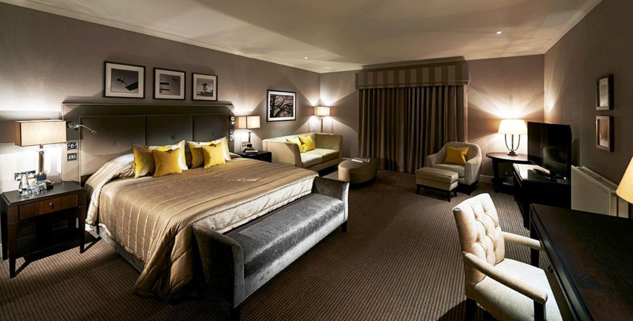 Foxhills Hotell Ottershaw Exteriör bild