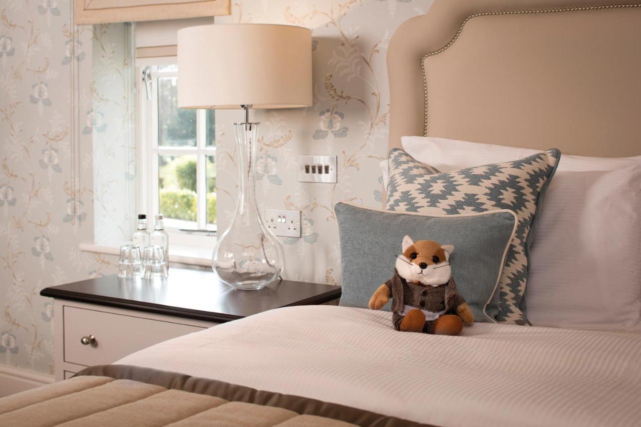 Foxhills Hotell Ottershaw Exteriör bild